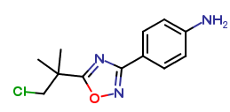 4-[5-(1-Chloro-2-methylpropan-2-yl)-1,2,4-oxadiazol-3-yl]aniline
