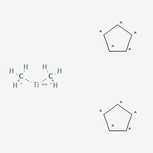 Bis-(cyclopentadienyl)-dimethyltitanium(IV)